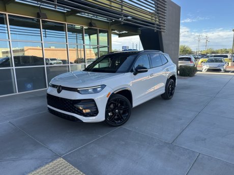 2025 Volkswagen Tiguan SE R-Line Black