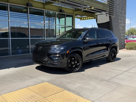 2025 Volkswagen Tiguan SE R-Line Black