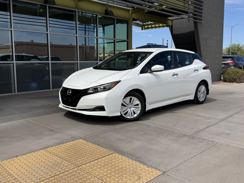 2025 Nissan Leaf S