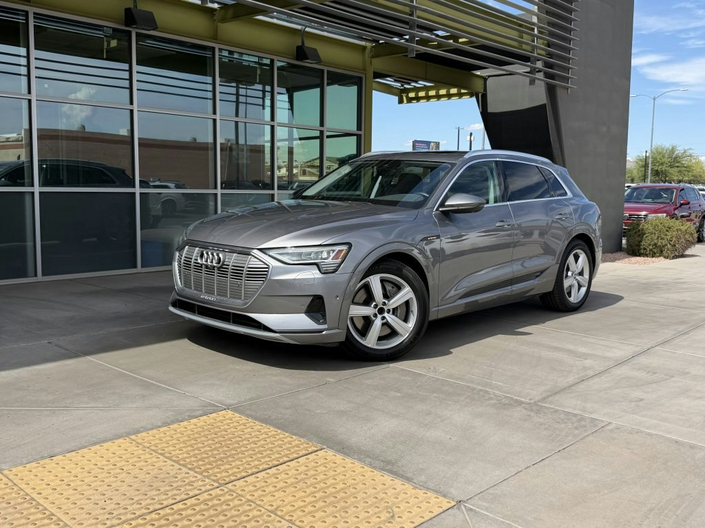 2019 Audi e-tron Premium Plus (021319) Main Image