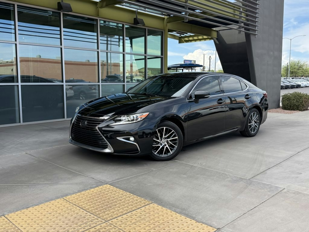 2016 Lexus ES 350 (009931) Main Image