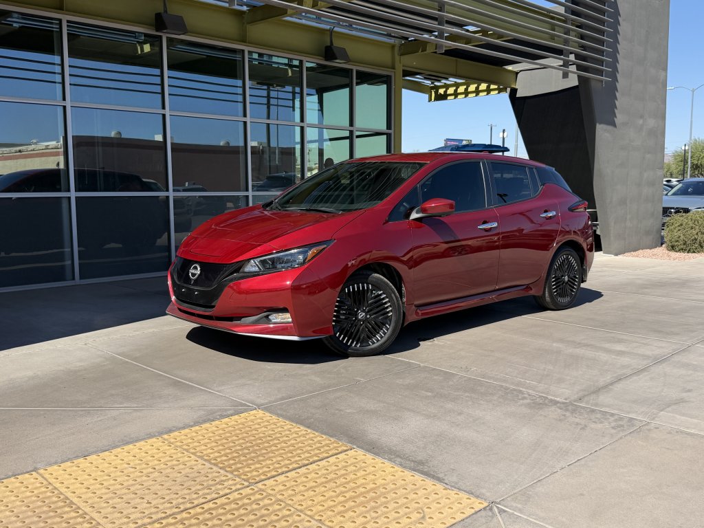 2025 Nissan Leaf SV PLUS