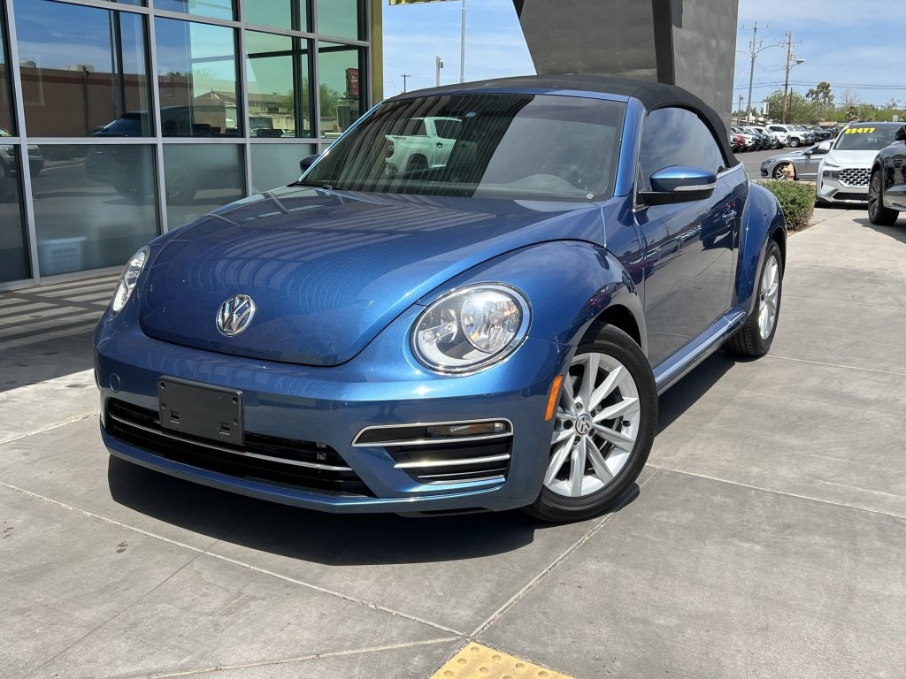 2018 Volkswagen Beetle Convertible S (518022) Main Image