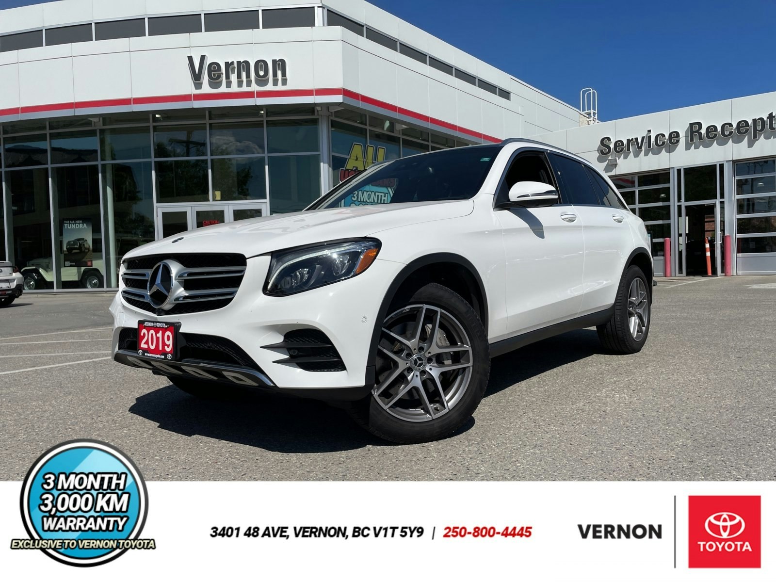 2019 Mercedes-Benz GLC 300 4Matic | ONE OWNER | APPLE CARPLAY | NO ACCIDENTS (F0026) Main Image