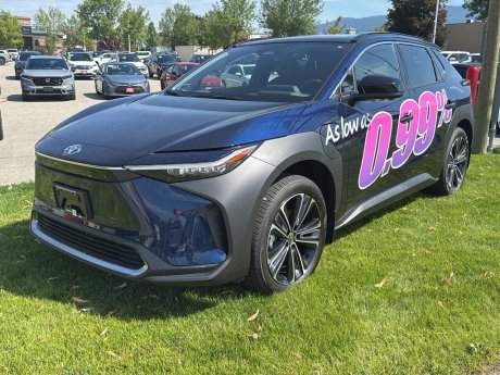 2025 Toyota bZ XLE TECH PACKAGE 