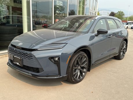 2025 Toyota Crown Signia Limited 