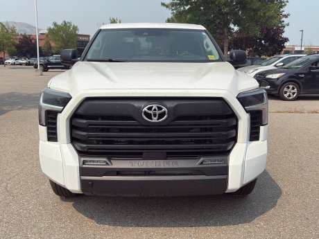 2024 Toyota Tundra 4X4 CREWMAX SR5 