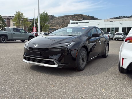 2027 Toyota Prius Plug-In Hybrid SE 