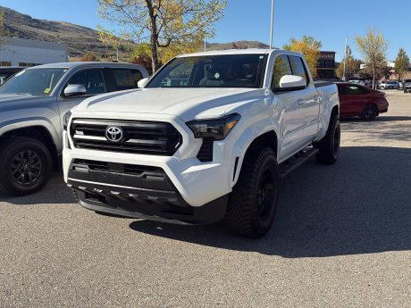 2024 Toyota Tacoma SR5 UPGRADED WHEELS, CERAMIC COAT, BOARDS 