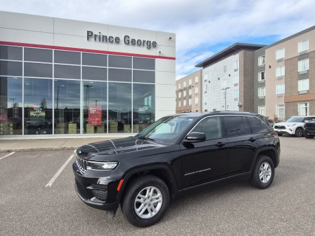 2023 Jeep Grand Cherokee Laredo 