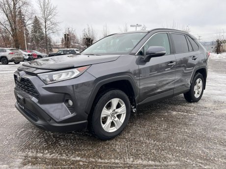 2020 Toyota RAV4 XLE 