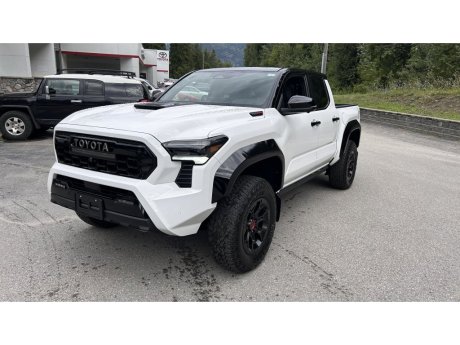 2025 Toyota Tacoma Hybrid TRD Pro 