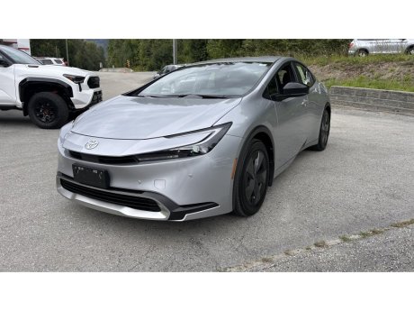 2025 Toyota Prius Plug-In Hybrid SE 