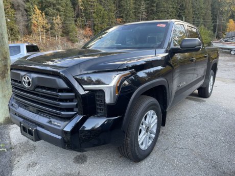 2026 Toyota Tundra 4X4 SR5 