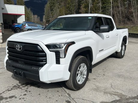 2026 Toyota Tundra 4X4 SR5 