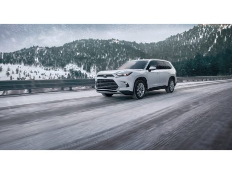 2025 Toyota Grand Highlander Hybrid Limited AWD