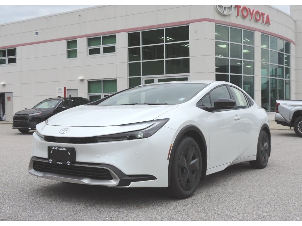 2025 Toyota Prius Plug-In Hybrid SE (P-2927-0) Main Image