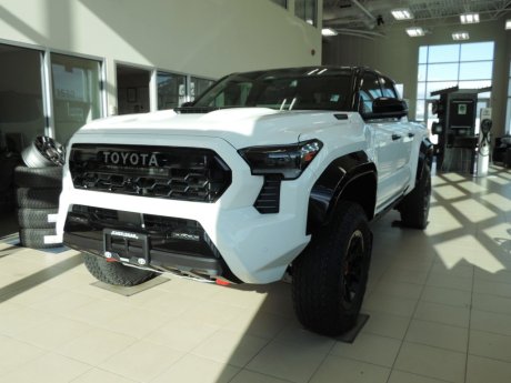 2025 Toyota Tacoma TRD PRO 4x4 Hybrid