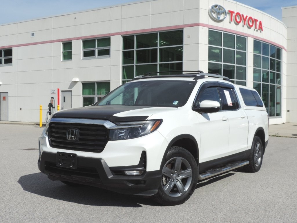 2022 Honda Ridgeline Touring AWD (U-9561-1) Main Image
