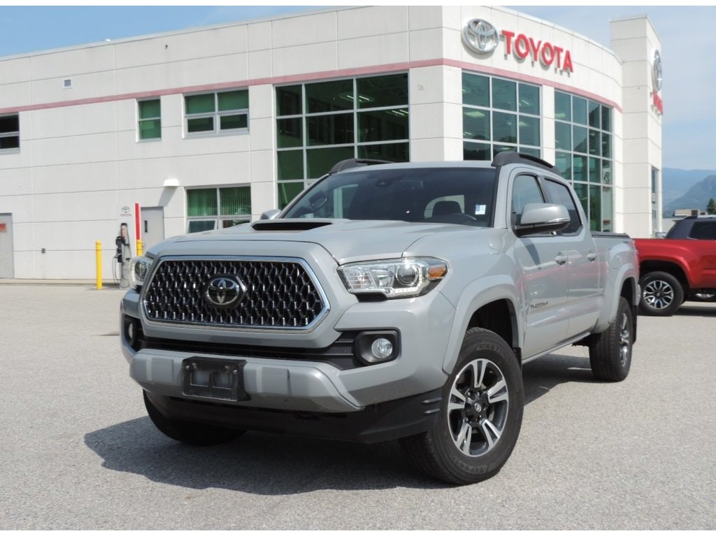 2018 Toyota Tacoma TRD Sport 4x4 Premium (T-7620-1) Main Image