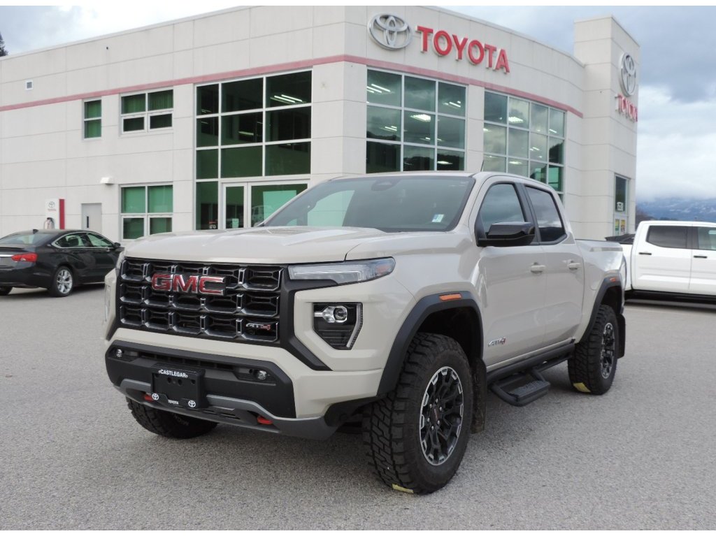 2026 GMC Canyon AT4 4X4 (U-6507-1) Main Image