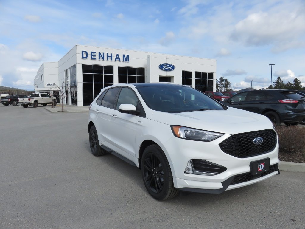2022 Ford Edge ST-Line AWD w/ Cold Weather Package! (DT22404) Main Image