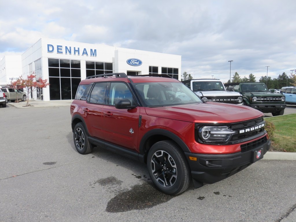 2023 Ford Bronco Sport Outer Banks (DT23286) Main Image