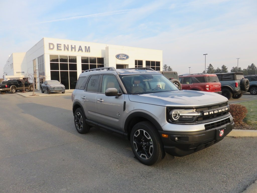2023 Ford Bronco Sport Outer Banks (DT23298) Main Image