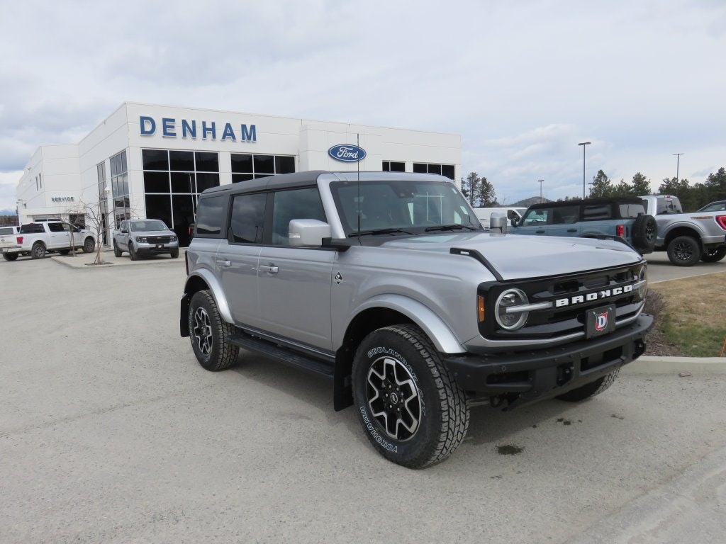 2022 Ford Bronco Outer Banks (C23106A) Main Image