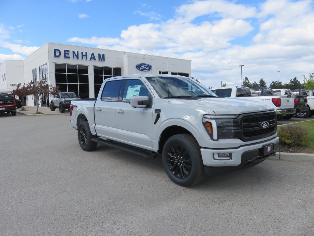 2024 Ford F-150 Lariat Supercrew 4x4 w/ Black Appearance Package - 5.0L! (DT24129) Main Image