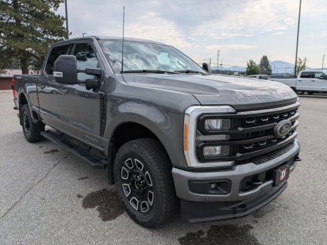2023 Ford Super Duty F-350 SRW Lariat 