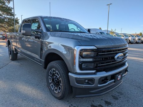 2026 Ford Super Duty F-350 SRW Platinum Crewcab 4x4 - Diesel! 