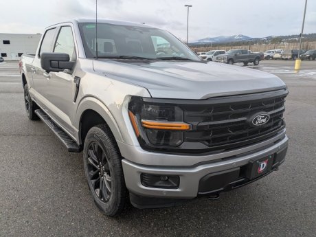 2025 Ford F-150 XLT Supercrew 4x4 w/ Black Appearance Package! 