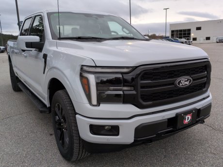 2025 Ford F-150 Lariat Supercrew 4x4 w/ Black Appearance Package! + GET 0% UP TO 72 MONTHS! 