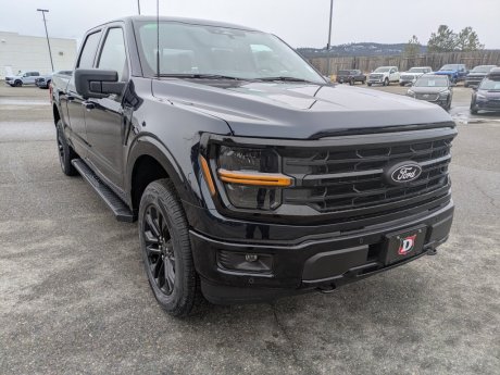 2025 Ford F-150 XLT Supercrew 4x4 w/ Black Appearance Package! 