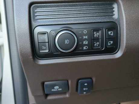 2026 Ford Super Duty F-350 SRW King Ranch Crewcab 4x4 w/ TREMOR Package! - Diesel! 