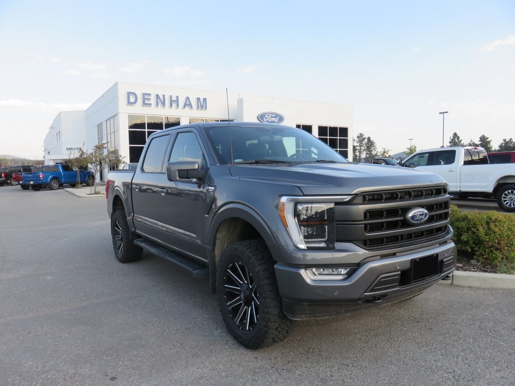 2022 Ford F-150 Lariat Supercrew 4x4 w/ Sport Package - Level Kit, Tires/Rim (DT22127) Main Image