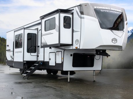 2025 Forest River Sandpiper 3990 FL  Fifth Wheel