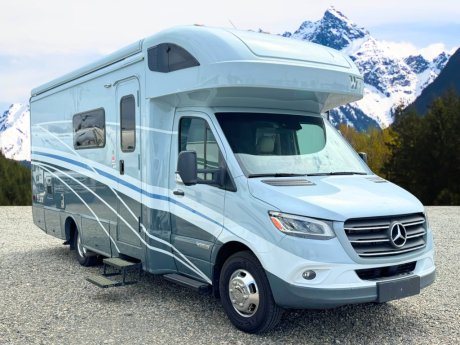 2022 Winnebago View   Class B Camper Van