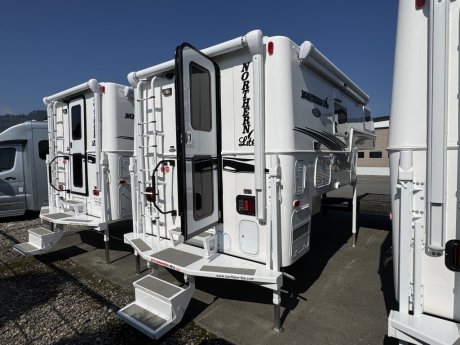 2026 Northern Lite Limited Edition 8-11EX Wet Bath  Truck Camper