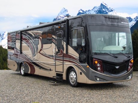 2018 Fleetwood Pace Arrow 35M  Class A Motorhome
