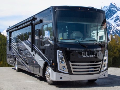 2026 Thor LUMINATE CC35  Class A Motorhome