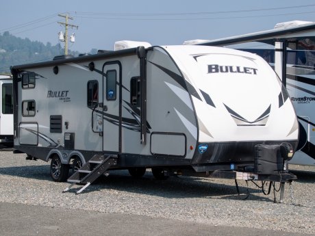 2021 Keystone Bullet   Travel Trailer