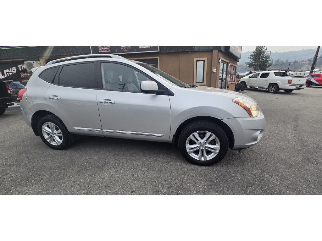 2013 Nissan Rogue AWD SV (AG275) Main Image