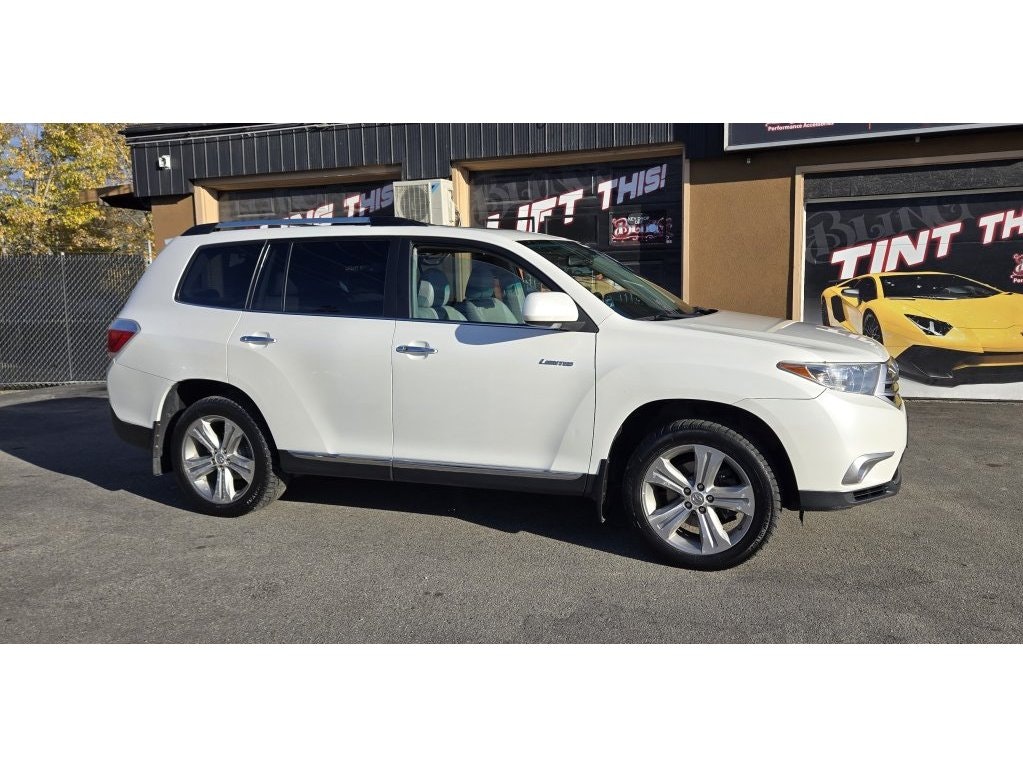 2012 Toyota Highlander Limited AWD 7 passengers (AG290-A) Main Image