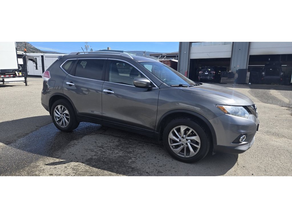 2014 Nissan Rogue S (AG322) Main Image