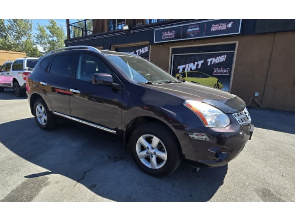 2013 Nissan Rogue S (AG337) Main Image