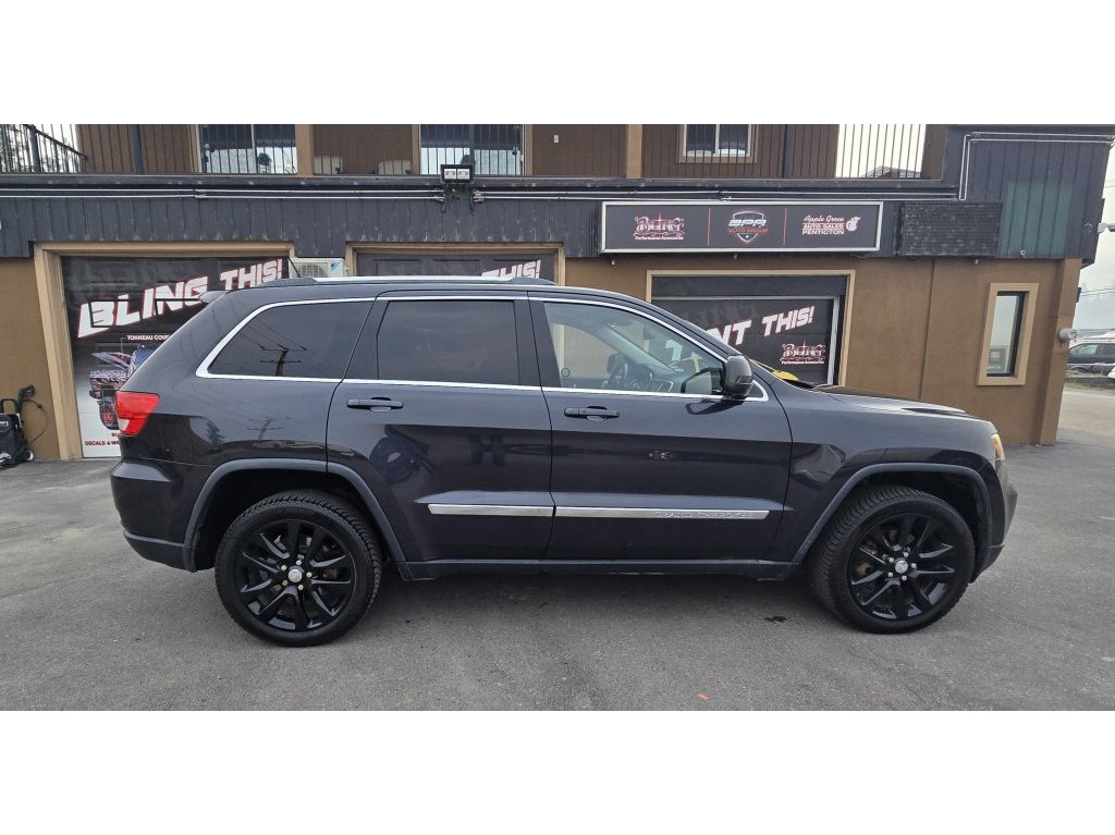 2012 Jeep Grand Cherokee Laredo (AG343) Main Image