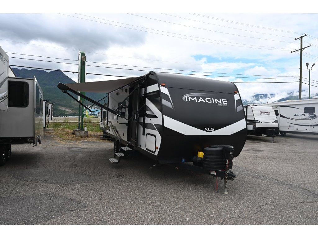 2023 Winnebago Grand  Design Imagine 22MLE (26C2477) Main Image