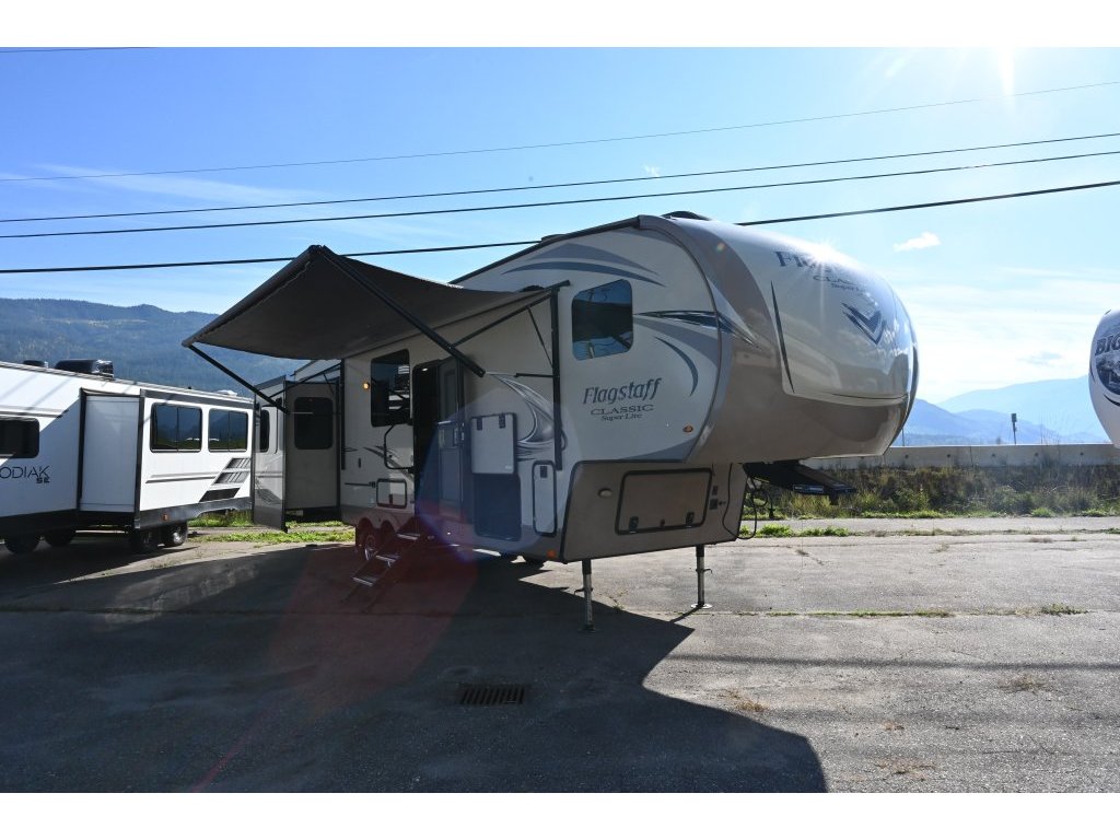 2019 Forest River Flagstaff Classic F8529RLWS (26C2488) Main Image